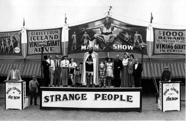 Source: http://thebygoneera.blogspot.com/2011/05/day-at-circus.html